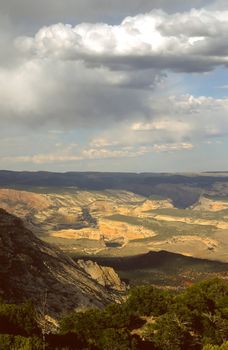 Dinosaur National Monument is a U.S. National Monument located on the southeast flank of the Uinta Mountains on the border between the American states of Colorado and Utah at the confluence of the Green and Yampa Rivers.