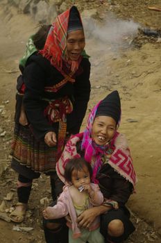 Women's Phu La ethnic group and their babies