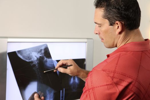 Chiropractor with xray