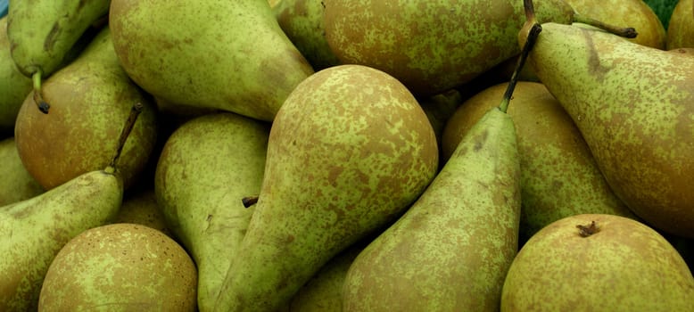 Picture filled with juicy pears.