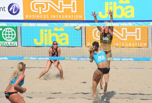 Finals of the Dutch championship beach volleybal in Scheveningen on August 30, 2008