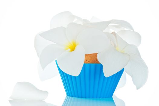 Small bouquet of flowers on an edible content