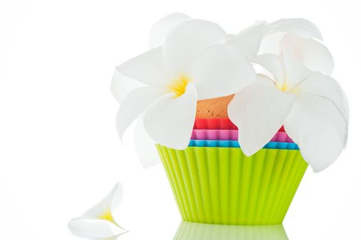 Small bouquet of flowers on an edible content