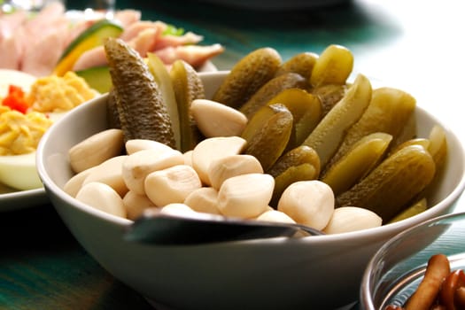 Photo of the garlic and cucumber on the table