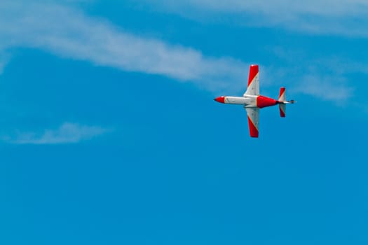 CADIZ, SPAIN-SEP 9: Aircrafts of the Patrulla Aguila taking part in a test on the 4th airshow of Cadiz on Sep 9, 2011, in Cadiz, Spain