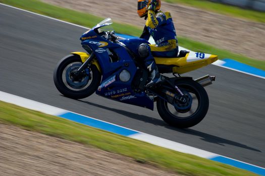 JEREZ DE LA FRONTERA, SPAIN - SEP 03: Pilot of motorcycling of Supersport in the Spanish championship of velocity (CEV) on Sep 03, 2005, in racetrack of velocity of Jerez de la Frontera