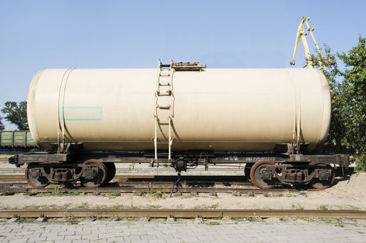 The railway tank for transportation petrol products