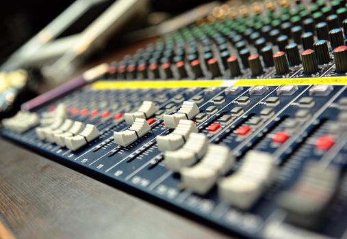sound mixer with sliders