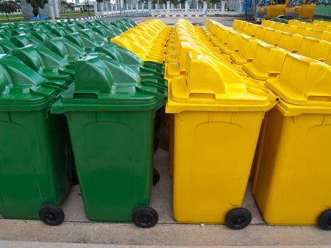 A lot of new usable public bin