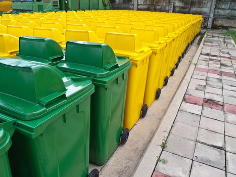 A lot of new usable public bin