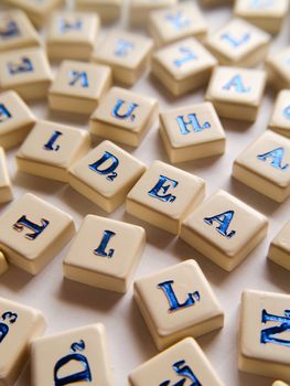 Idea, single word, text (scrabble)