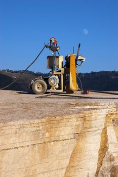 Utensil for the cut of stone in one extracts of mountain