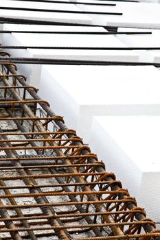 Technical detail of building operations: floor. Materials: polystyrene, steel bars, concrete