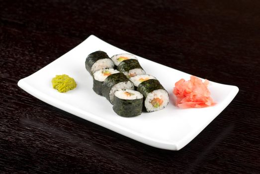 Hokkaido maki: sushi rool of avocado, nori, salmon