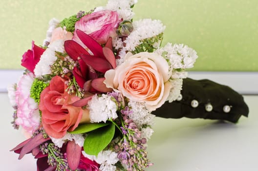 Wedding Bunch of flowers at white table