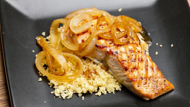 grilled salmon with burned onion and couscous
