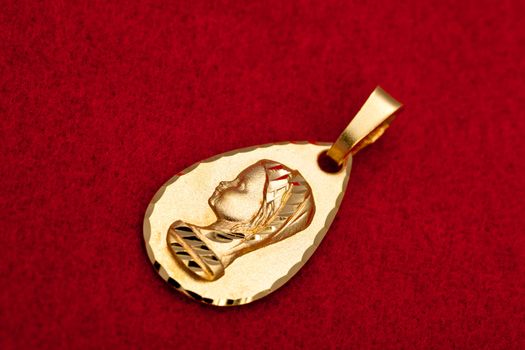 Precious gold pendant of the virgin girl, ideal to give  as a present for the young persons in the first communion