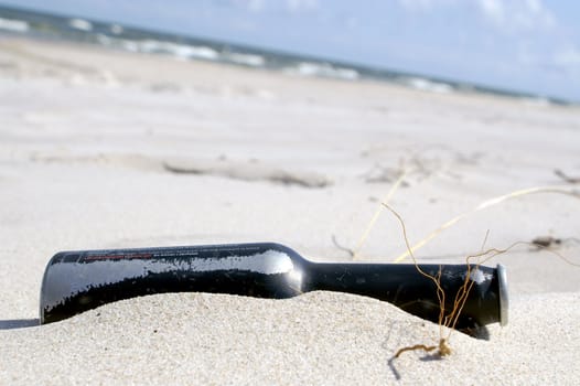 Black bottle - dust - shakedown on the beach