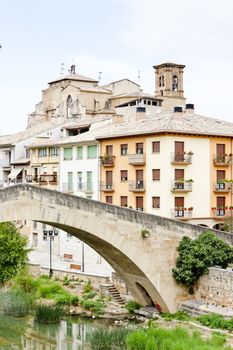 San Miguel church with bridge Puente de la Carcel, Estella, Road to Santiago de Compostela, Navarre, Spain