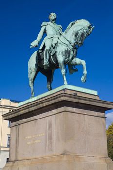 statue in front of Slottet (Royal Palace), Oslo, Norway