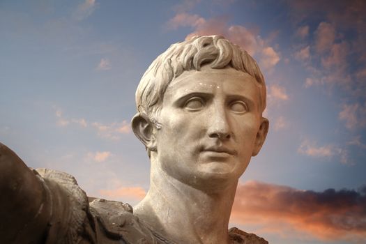 Sculpture of the Emperor Trajano of Rome, Ancient Art