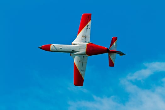 CADIZ, SPAIN-SEP 9: Aircrafts of the Patrulla Aguila taking part in a test on the 4th airshow of Cadiz on Sep 9, 2011, in Cadiz, Spain