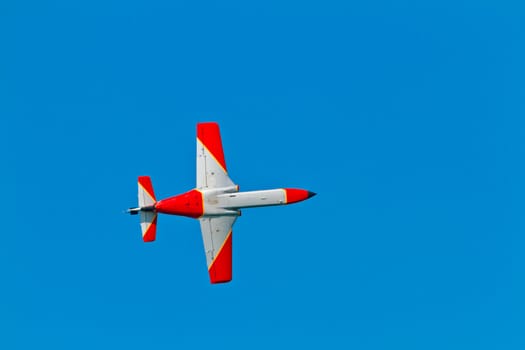 CADIZ, SPAIN-SEP 9: Aircrafts of the Patrulla Aguila taking part in a test on the 4th airshow of Cadiz on Sep 9, 2011, in Cadiz, Spain