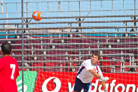 CADIZ, SPAIN -  JUL 30:  Unknown players of the team of Gijon playing the Spanish Championship of Beach Soccer on Jul 30, 2005 on the beach of La Victoria in Cadiz, Spain