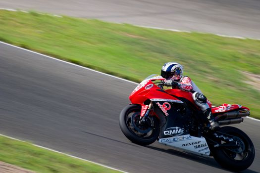 JEREZ DE LA FRONTERA, SPAIN - SEP 03: Pilot of motorcycling of Formula Extreme in the Spanish championship of velocity (CEV) on Sep 03, 2005, in racetrack of velocity of Jerez de la Frontera