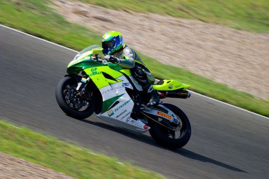 JEREZ DE LA FRONTERA, SPAIN - SEP 03: Pilot of motorcycling of Formula Extreme in the Spanish championship of velocity (CEV) on Sep 03, 2005, in racetrack of velocity of Jerez de la Frontera