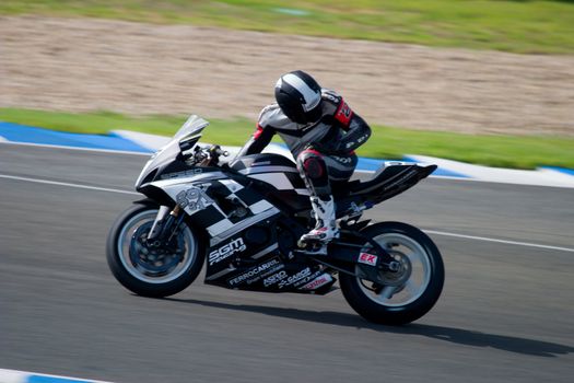 JEREZ DE LA FRONTERA, SPAIN - SEP 03: Pilot of motorcycling of Formula Extreme in the Spanish championship of velocity (CEV) on Sep 03, 2005, in racetrack of velocity of Jerez de la Frontera