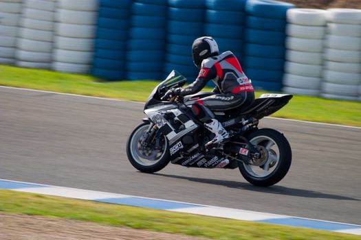 JEREZ DE LA FRONTERA, SPAIN - SEP 03: Pilot of motorcycling of Formula Extreme in the Spanish championship of velocity (CEV) on Sep 03, 2005, in racetrack of velocity of Jerez de la Frontera