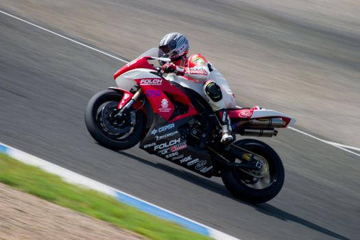 JEREZ DE LA FRONTERA, SPAIN - SEP 03: Pilot of motorcycling of Formula Extreme in the Spanish championship of velocity (CEV) on Sep 03, 2005, in racetrack of velocity of Jerez de la Frontera