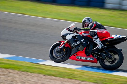 JEREZ DE LA FRONTERA, SPAIN - SEP 03: Pilot of motorcycling of Supersport in the Spanish championship of velocity (CEV) on Sep 03, 2005, in racetrack of velocity of Jerez de la Frontera