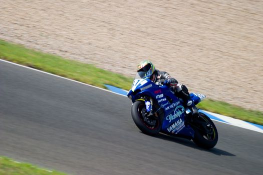 JEREZ DE LA FRONTERA, SPAIN - SEP 03: Pilot of motorcycling of Supersport in the Spanish championship of velocity (CEV) on Sep 03, 2005, in racetrack of velocity of Jerez de la Frontera