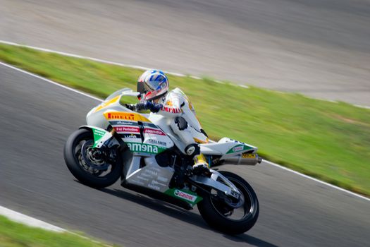 JEREZ DE LA FRONTERA, SPAIN - SEP 03: Pilot of motorcycling of Supersport in the Spanish championship of velocity (CEV) on Sep 03, 2005, in racetrack of velocity of Jerez de la Frontera