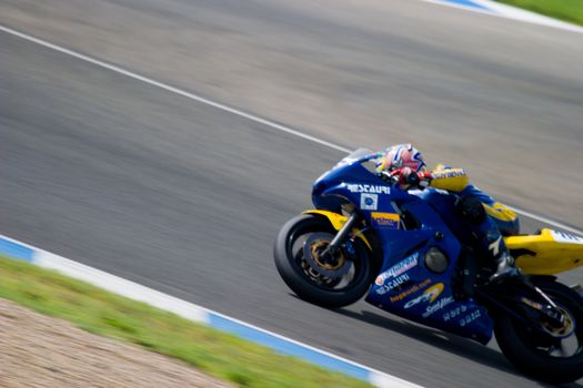 JEREZ DE LA FRONTERA, SPAIN - SEP 03: Pilot of motorcycling of Supersport in the Spanish championship of velocity (CEV) on Sep 03, 2005, in racetrack of velocity of Jerez de la Frontera