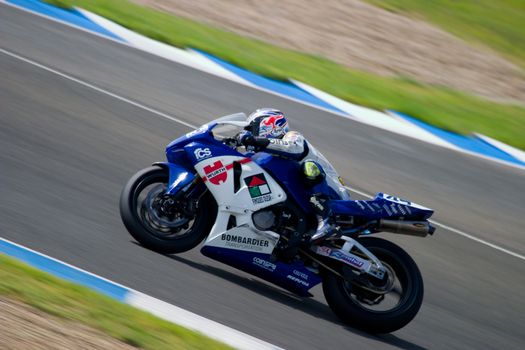 JEREZ DE LA FRONTERA, SPAIN - SEP 03: Pilot of motorcycling of Supersport in the Spanish championship of velocity (CEV) on Sep 03, 2005, in racetrack of velocity of Jerez de la Frontera