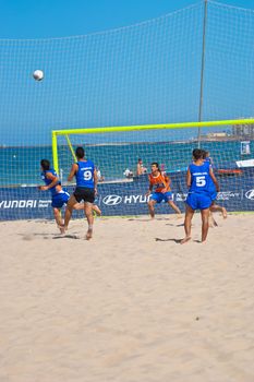 CADIZ, SPAIN -  JUL 22:  Unknown players of unknown team playing the Spanish Championship of Beach Soccer on Jul 22, 2006 on the beach of La Victoria in Cadiz, Spain