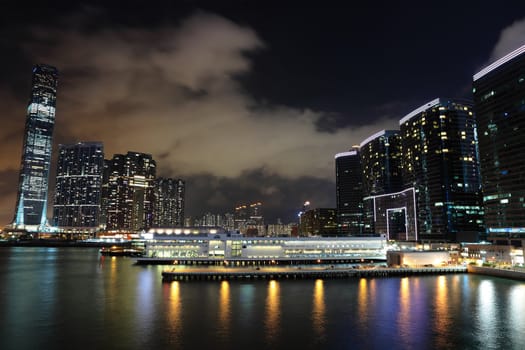 kowloon at night