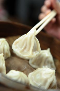chinese dim sum, meat dumping