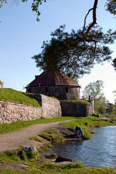 Fortress Korela is near tha lake at the town of Priozersk, was founded by the Karelians who named the place Kakisalmi