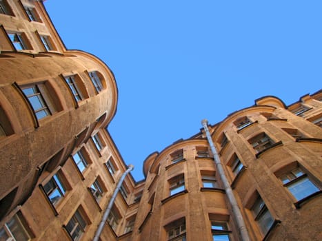 A common courtyard (draw-well court) in Saint-Petersburg