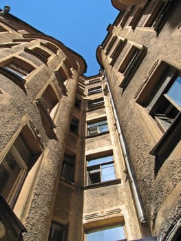 A common courtyard (draw-well court) in Saint-Petersburg