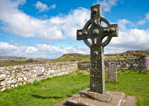 Kildalton cross and parish churchyard