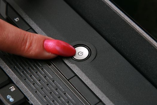 The finger specifies the button of inclusion