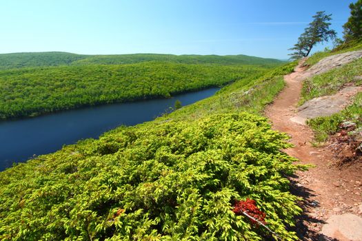 The Escarpment Trail running along Lake of the Clouds at Porcupine Mountains State Park in northern Michigan.