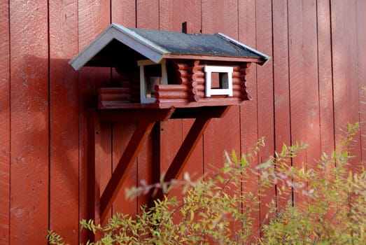 bird house. Please note: No negative use allowed.