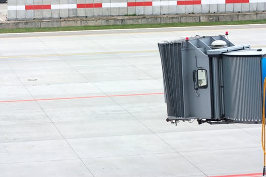 A jetway ready to receive passengers