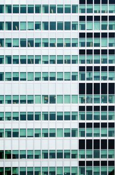 Windows on the front of a building in Manhattan